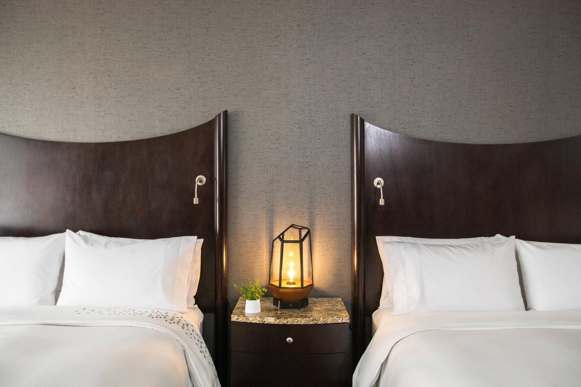 Renaissance Raleigh North Hills Hotel Ngoại thất bức ảnh