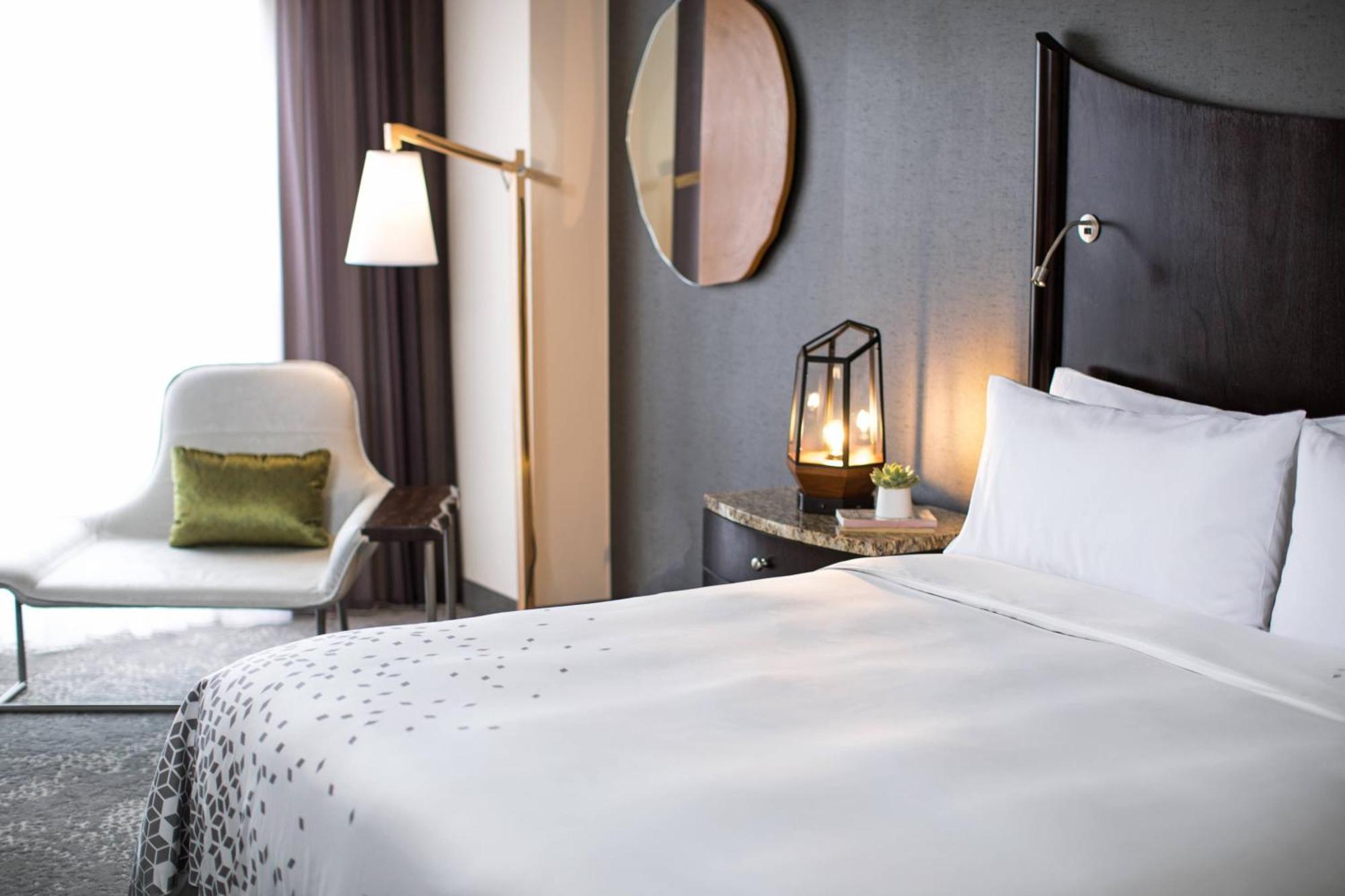 Renaissance Raleigh North Hills Hotel Ngoại thất bức ảnh