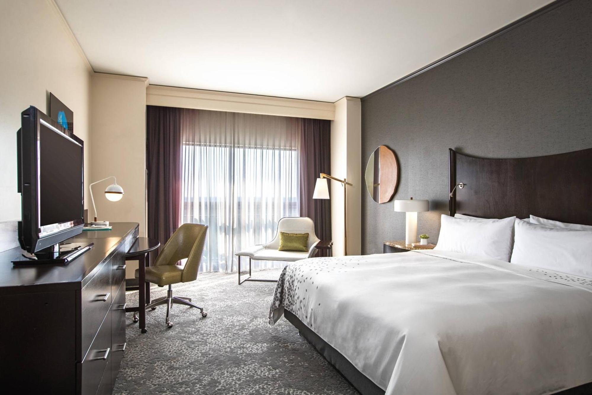Renaissance Raleigh North Hills Hotel Ngoại thất bức ảnh