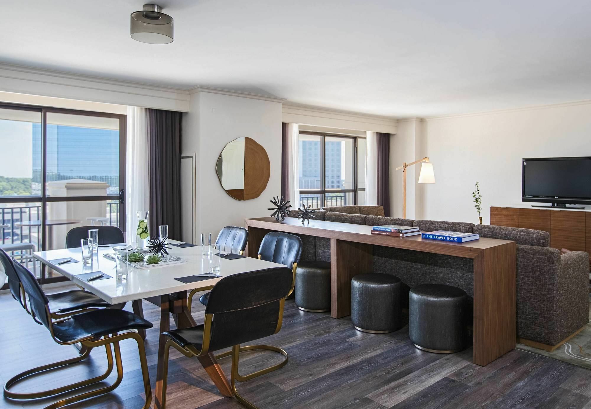 Renaissance Raleigh North Hills Hotel Ngoại thất bức ảnh